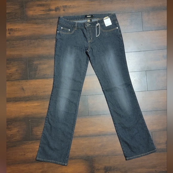 NWT SNP Jeans - Picture 1 of 4